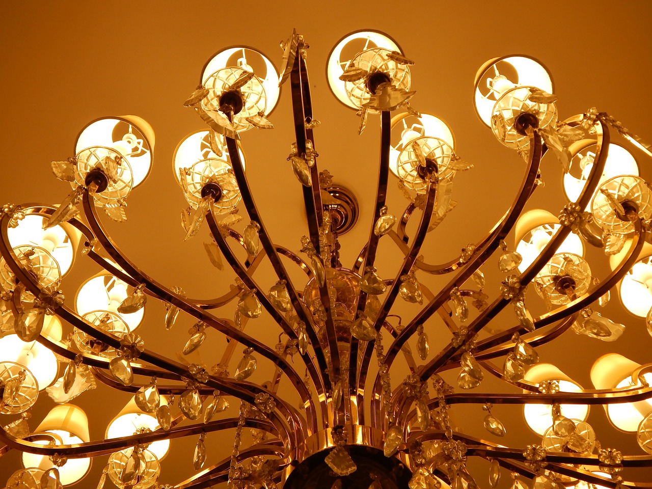 chandelier light lighting free photo