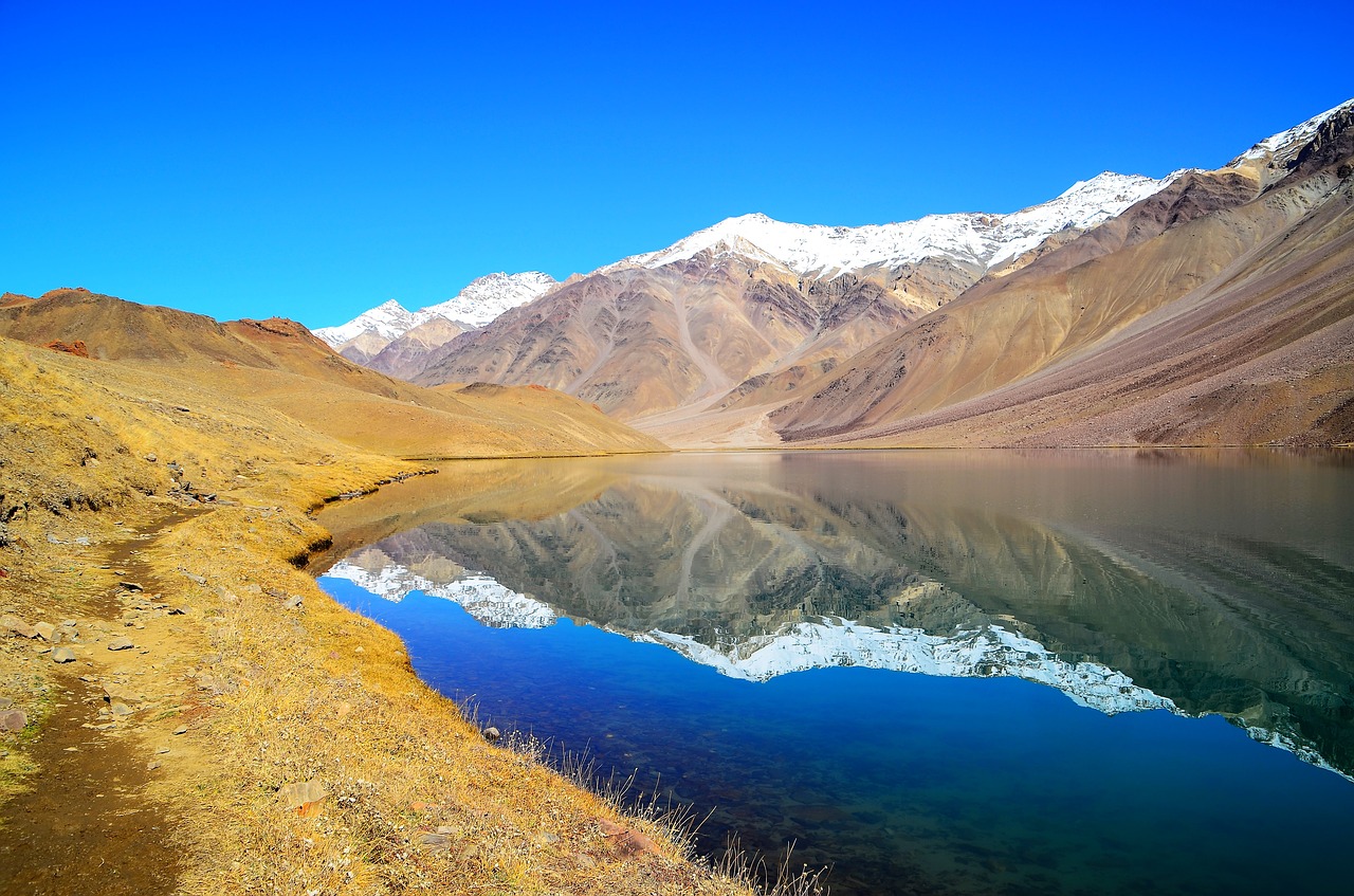 chandra tal spiti himachal pradesh free photo