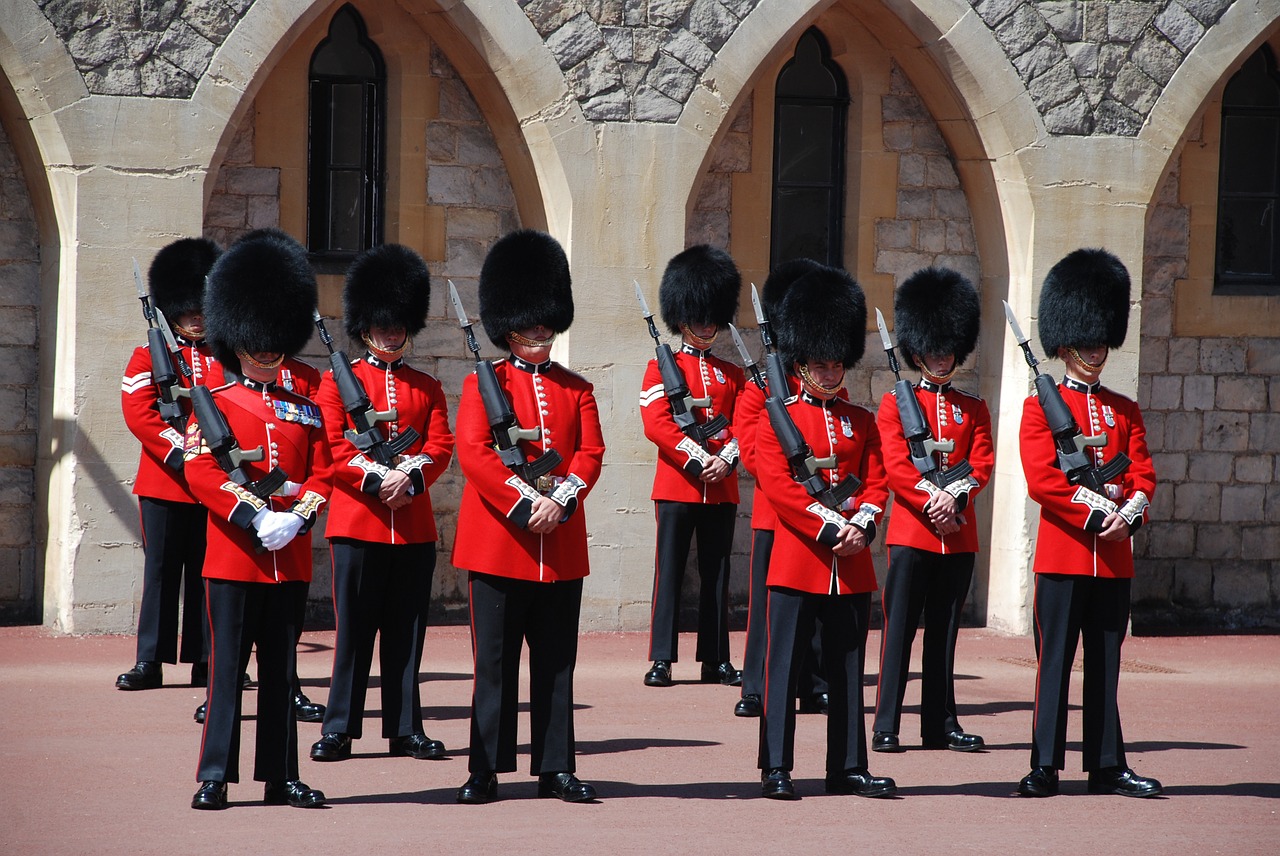 changing of the guards great britain windsor castle free photo