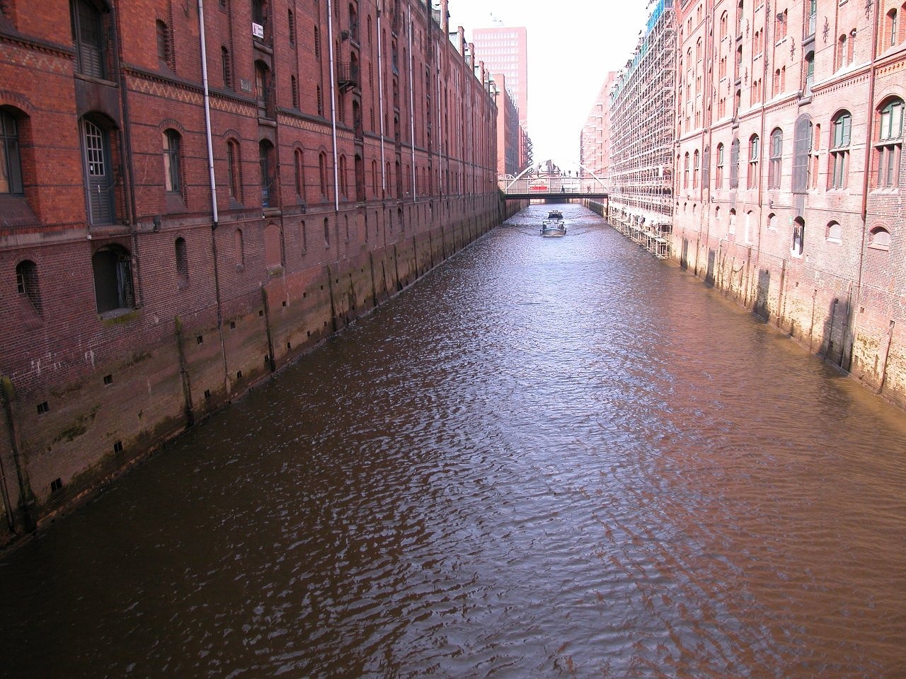 channel waterway brick houses free photo