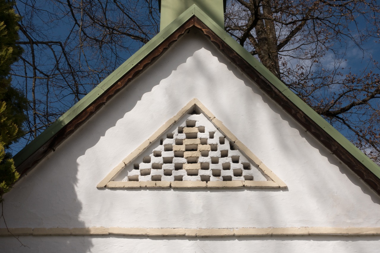 chapel roof triangle free photo