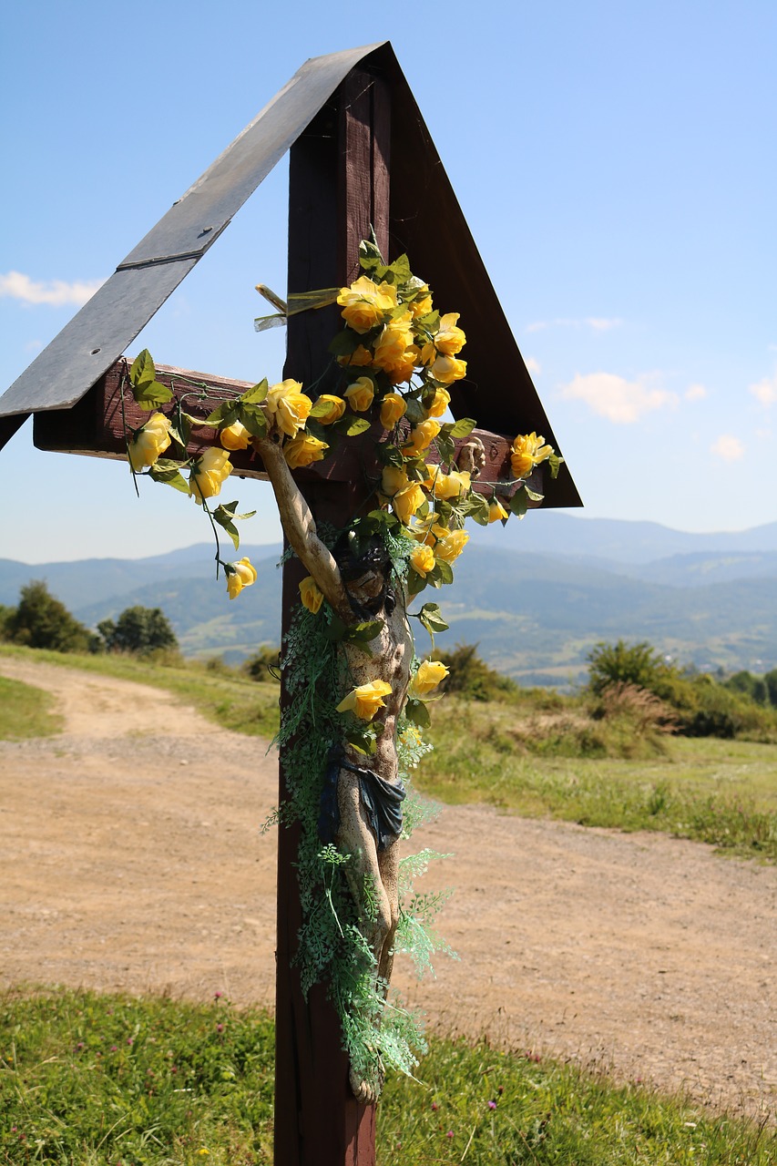 chapel cross mountains free photo