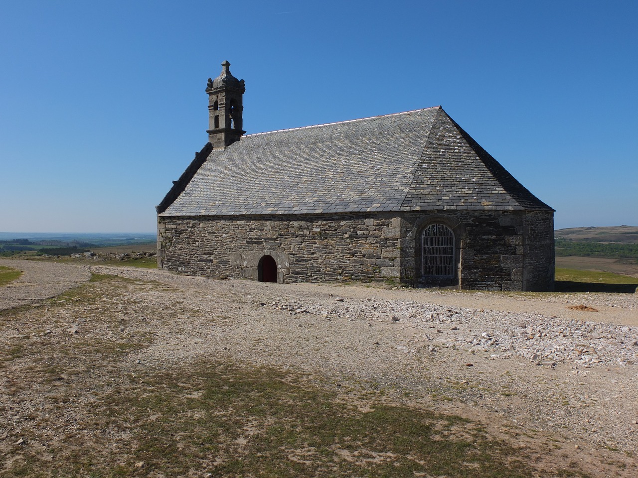 chapel finistère mountains of arrée free photo