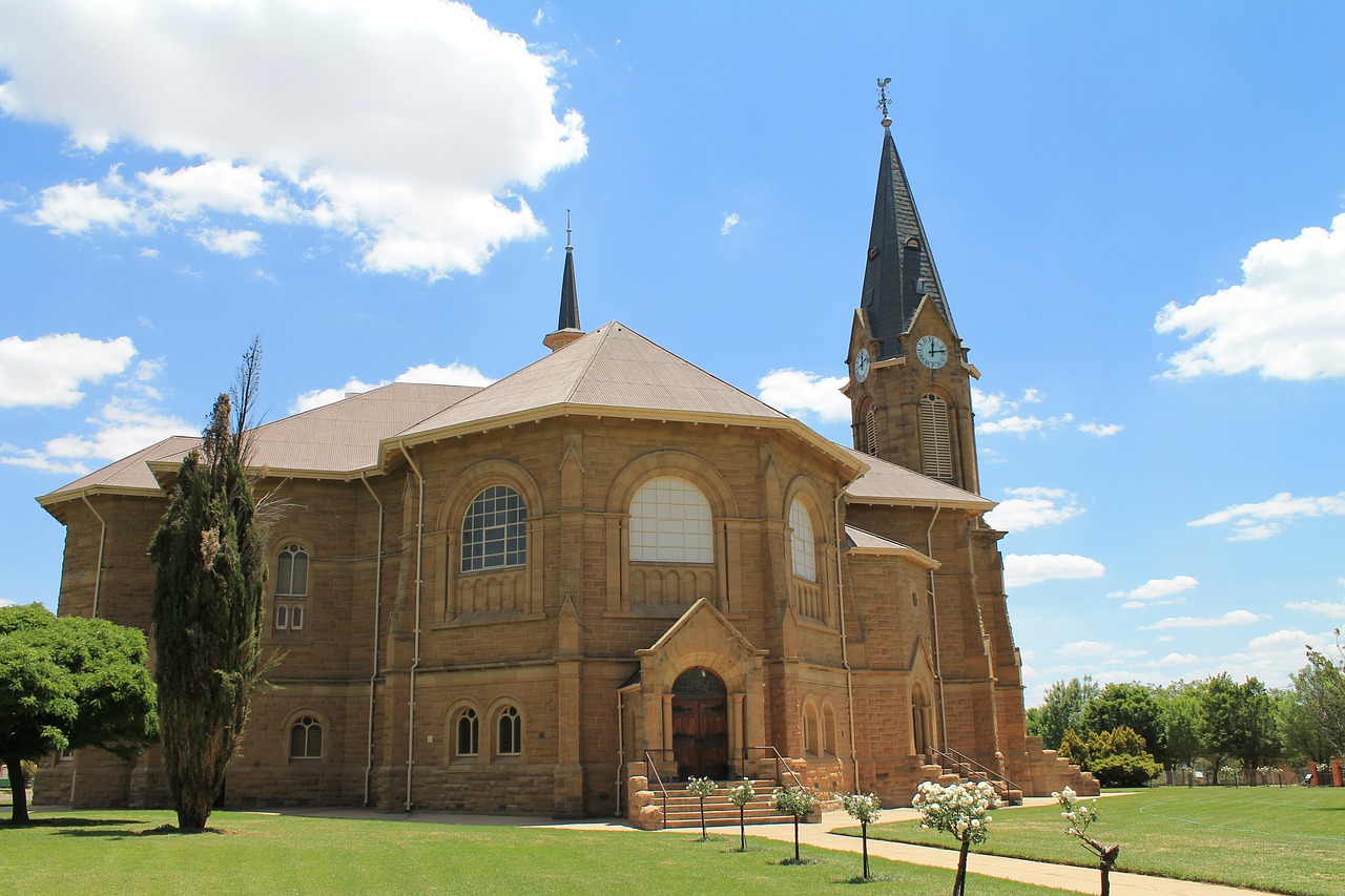 chapel church historical free photo