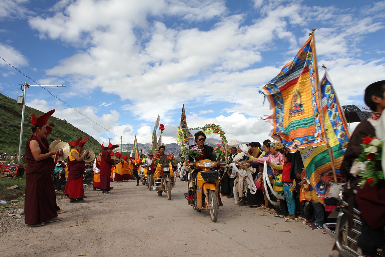 character tibet ethnic celebrations free photo
