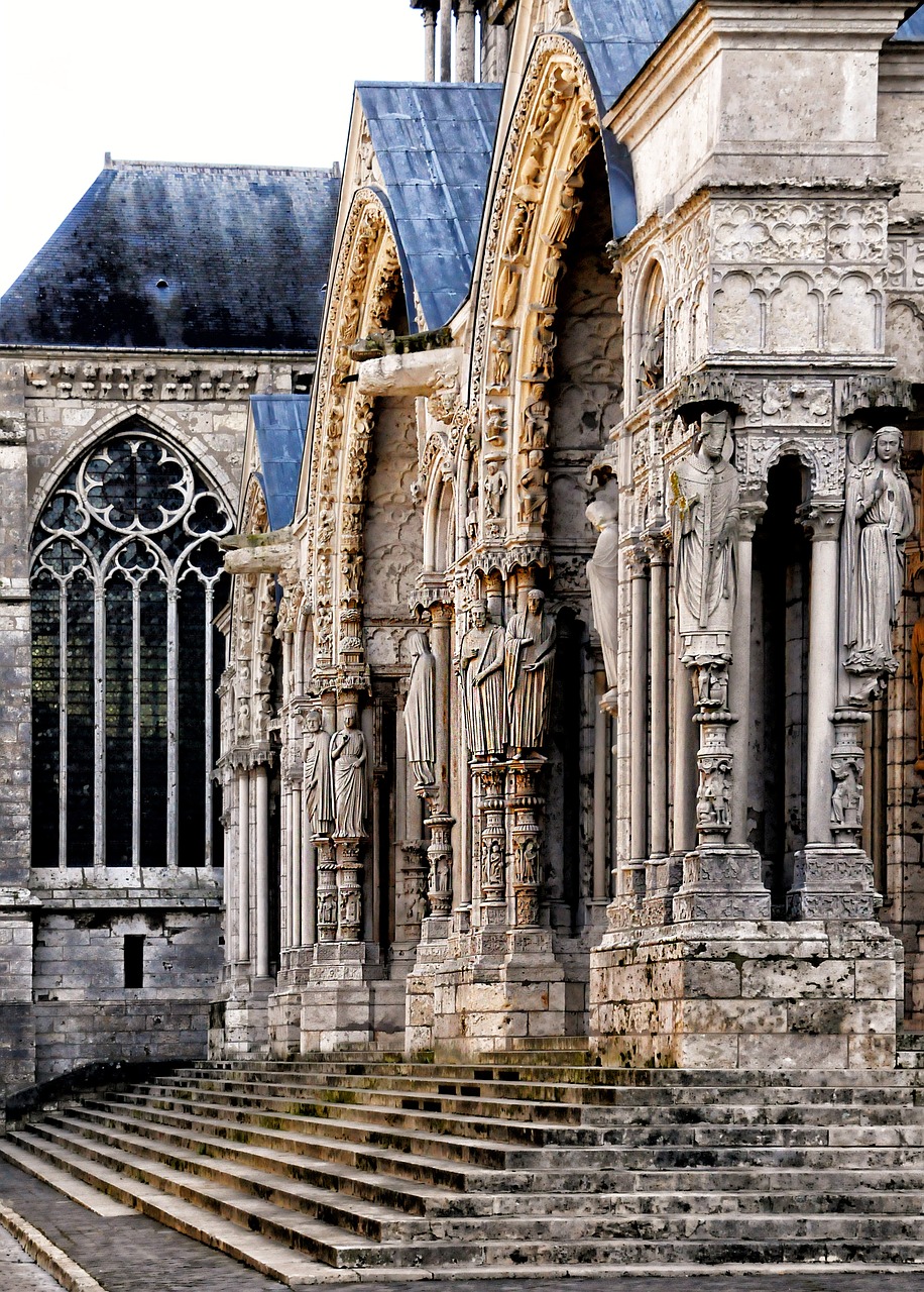 chartres cathedral porch free photo