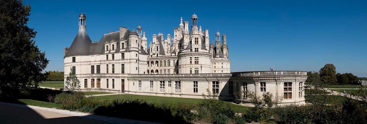 chateau chambord castle landscape free photo