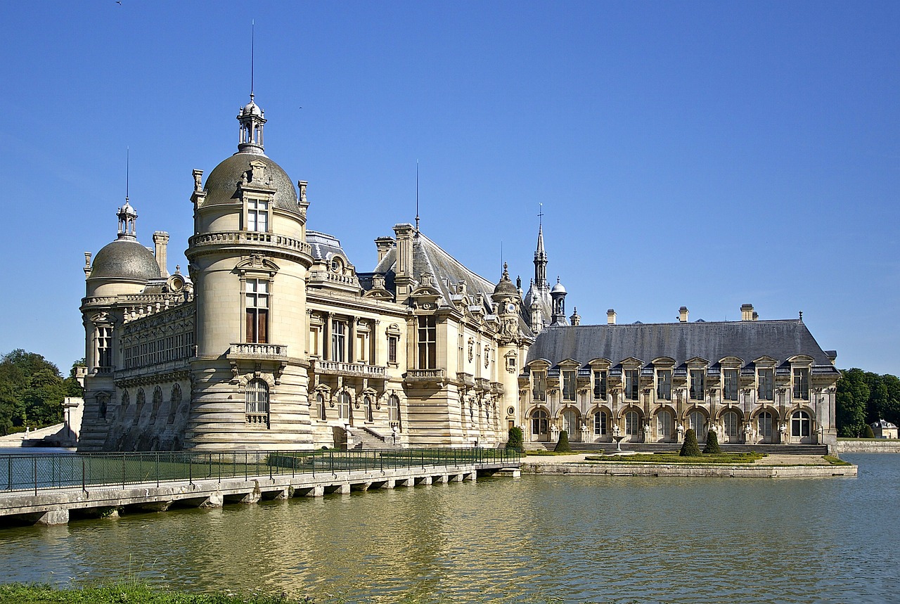 chateau chantilly france castle free photo