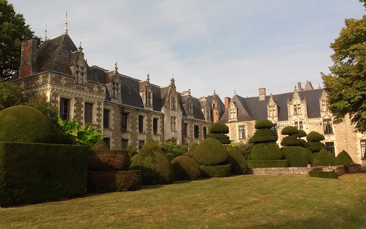 chateau du pin france castle free photo