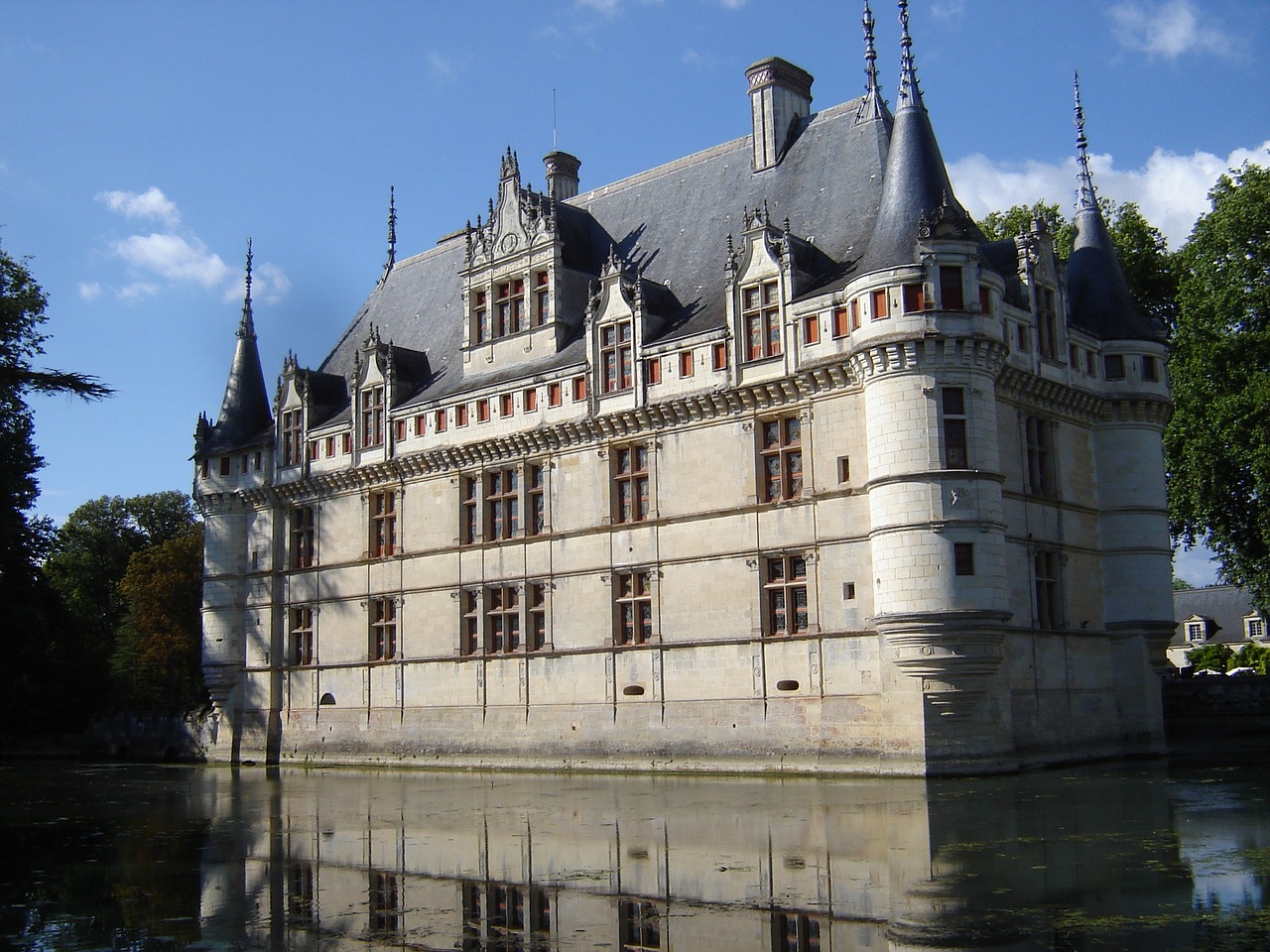châteaux de la loire azay curtain renaissance free photo