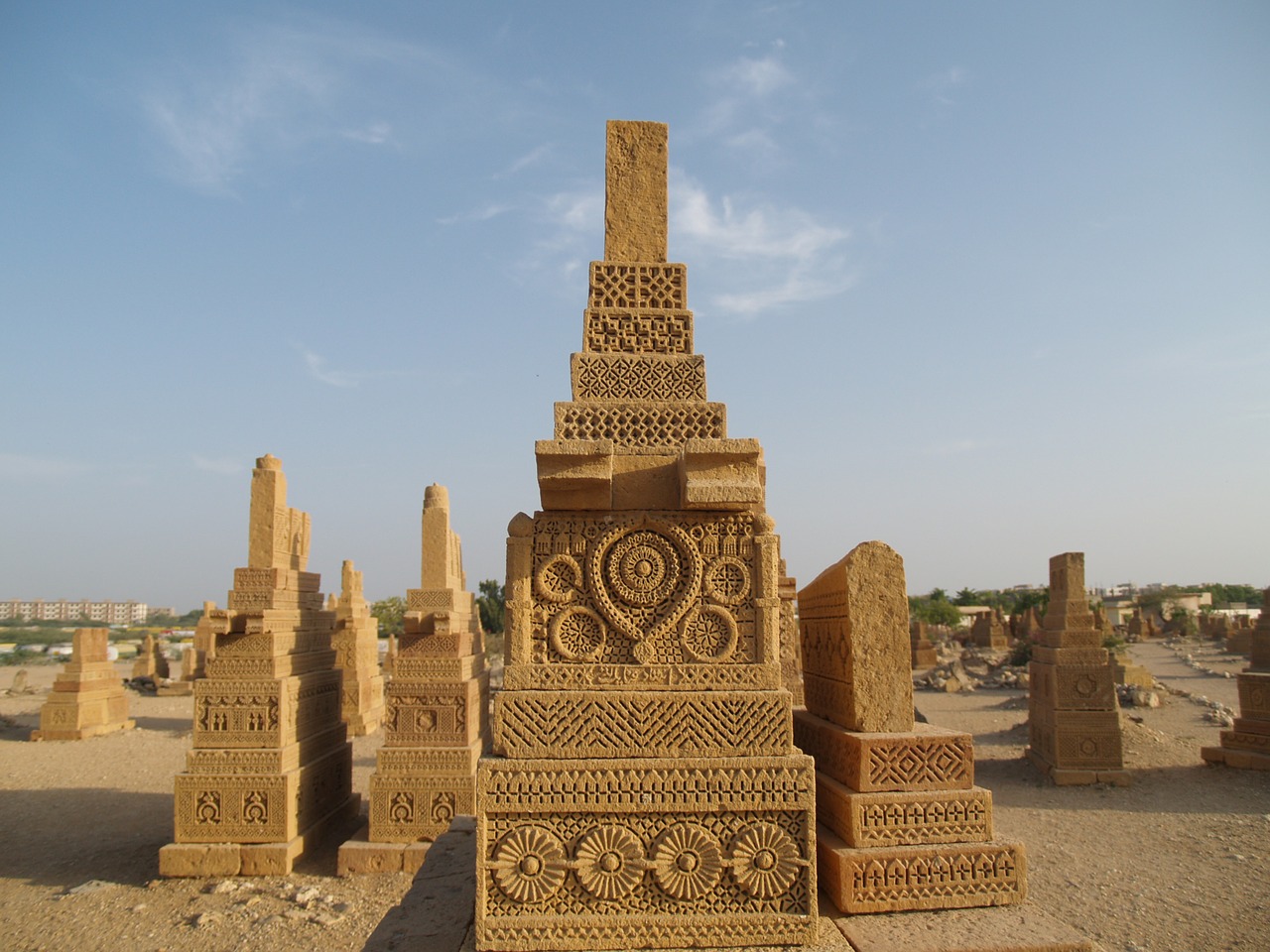 chaukundi tombs karachi free photo