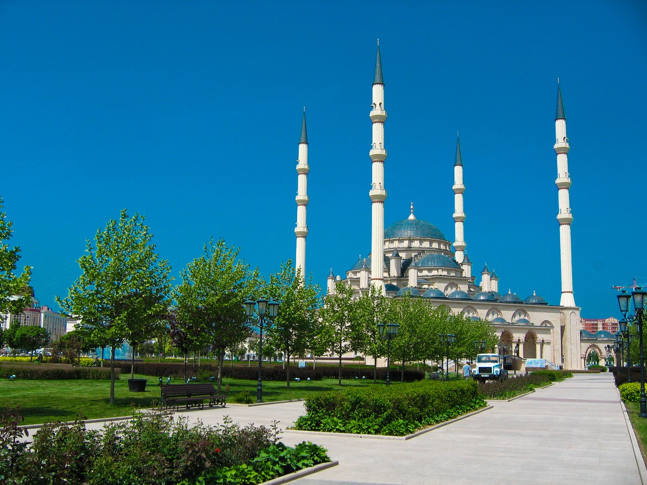 chechnya grozny mosque free photo