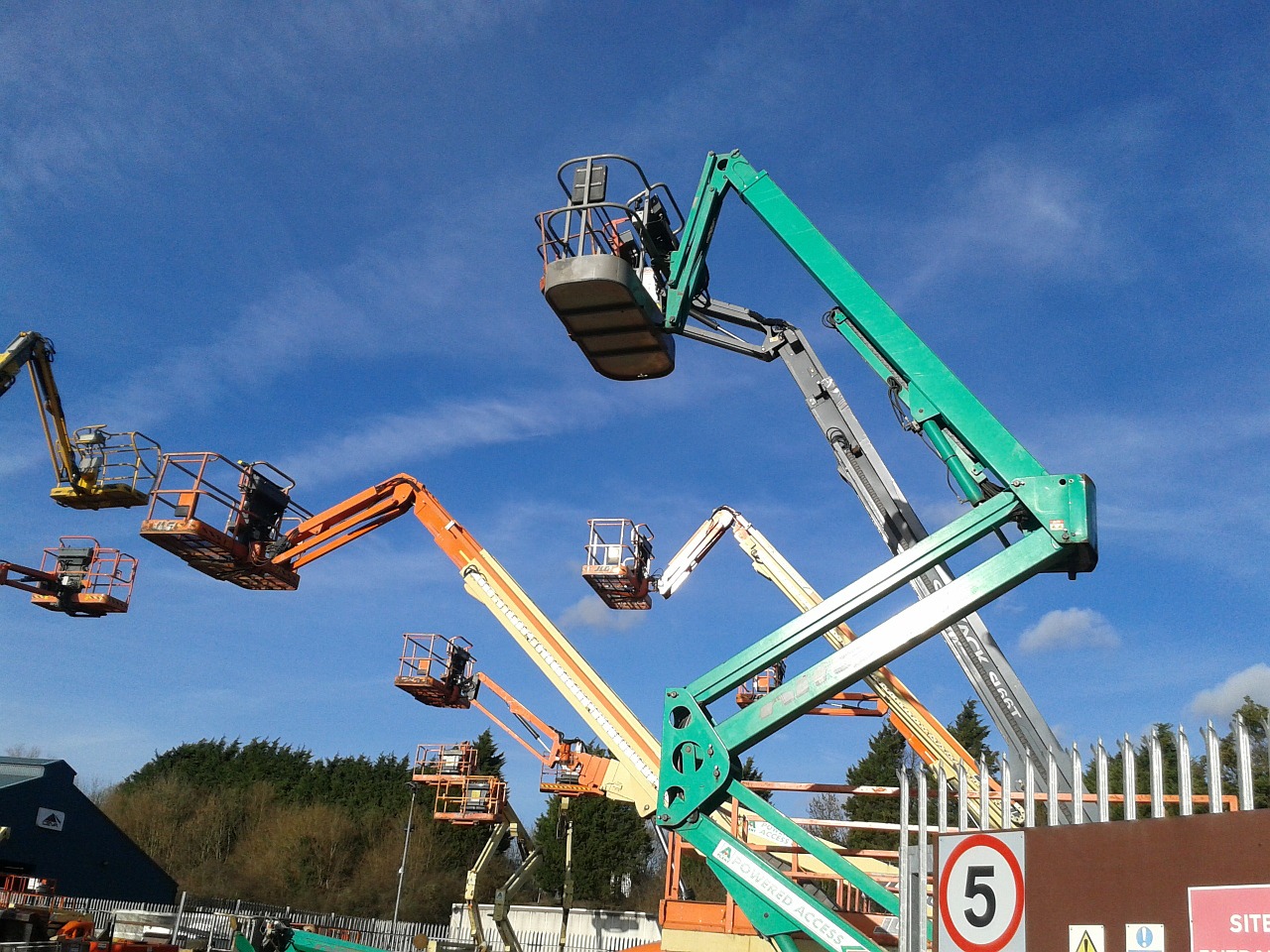 cheery pickers lifts platforms free photo