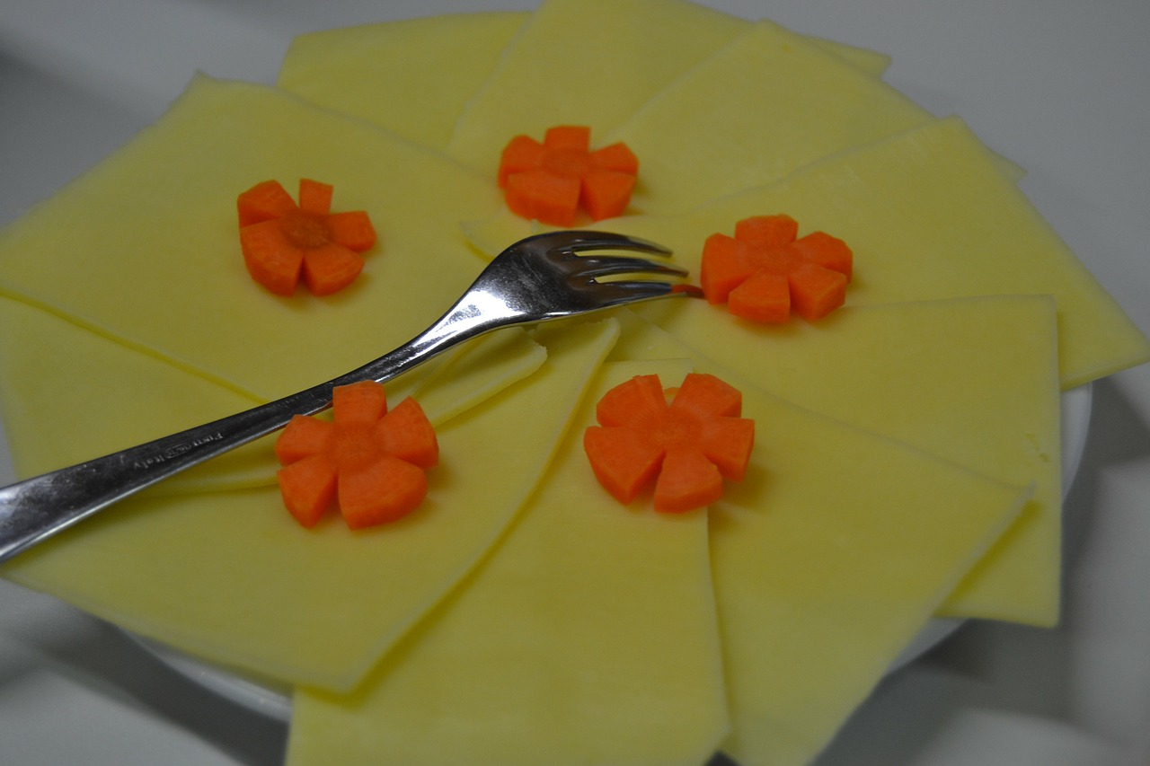 cheese käseplatte cheese plate free photo