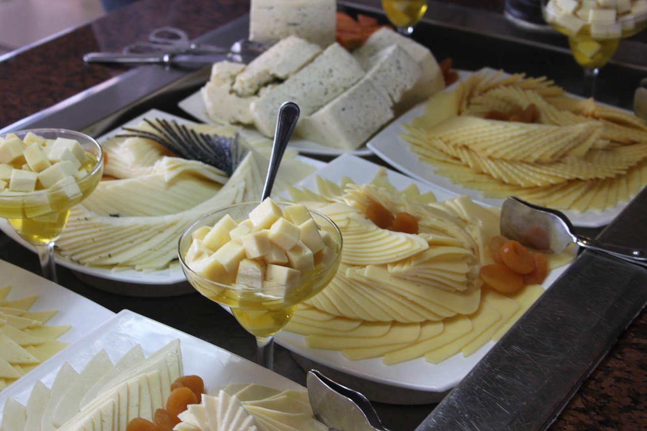 cheese buffet käseplatte free photo