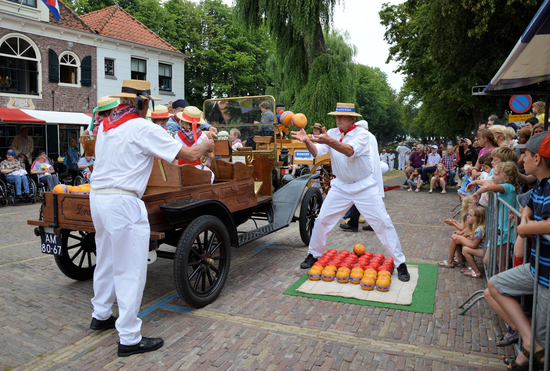 cheese market edam free photo