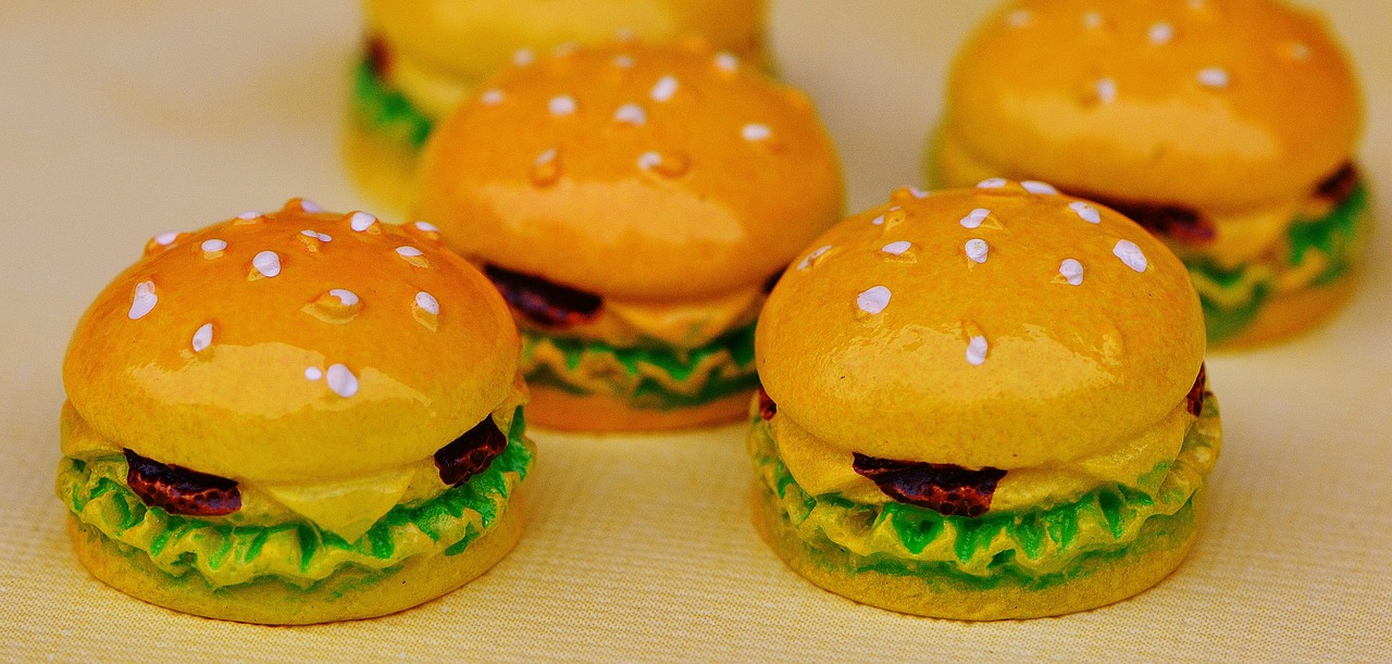 cheeseburger burger miniature free photo