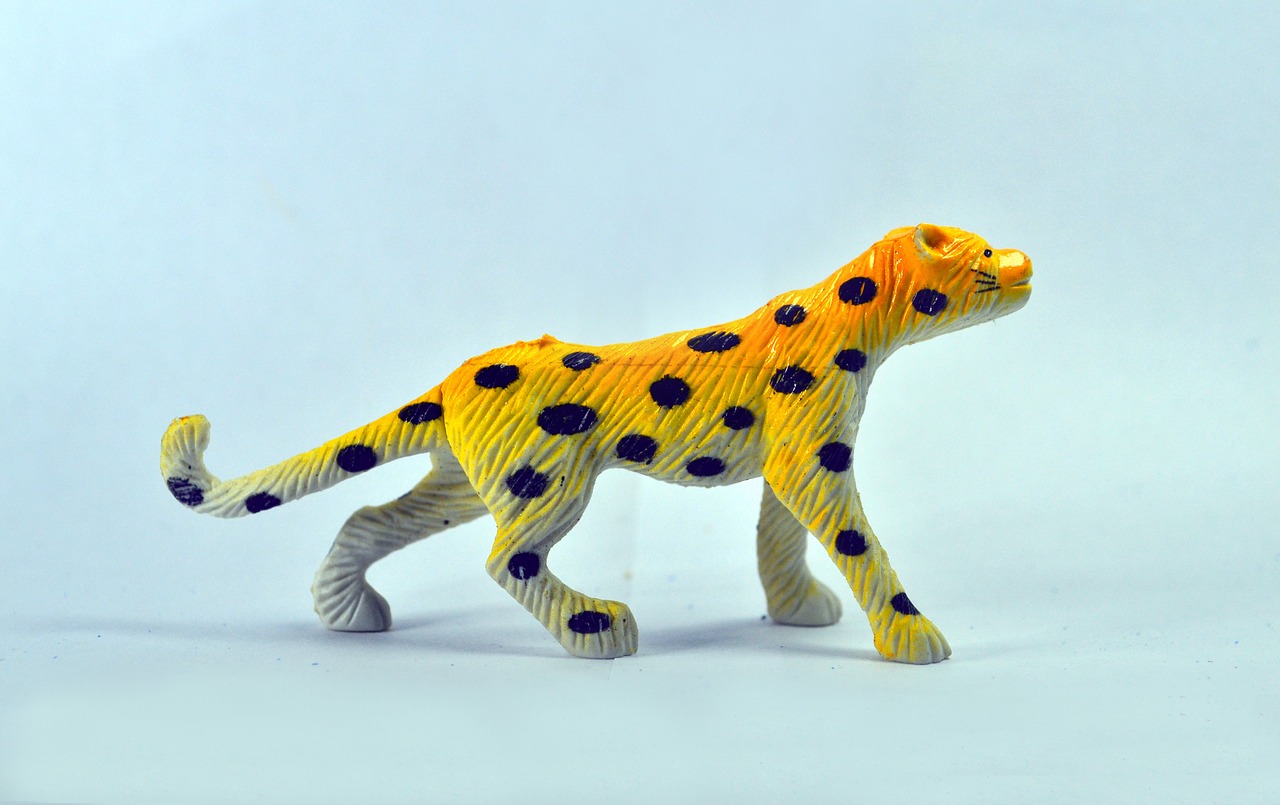 cheetah walk toy free photo