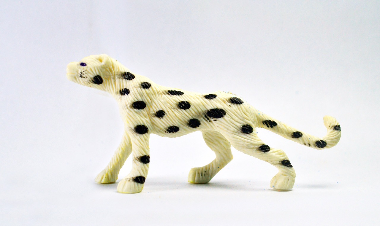 cheetah walk toy free photo