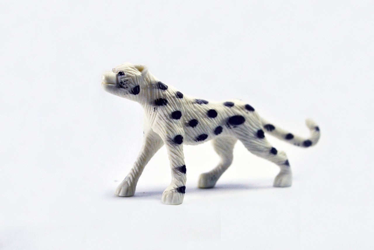 cheetah walk toy free photo