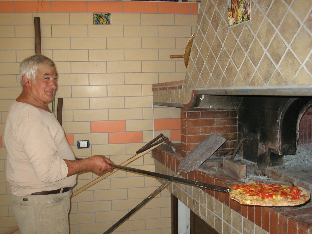 chef pizza italian free photo