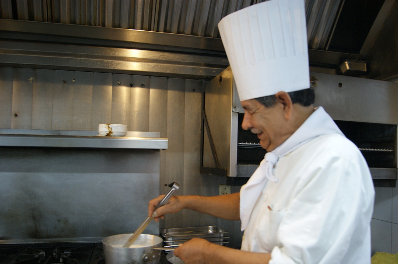 chef cooking restaurant free photo