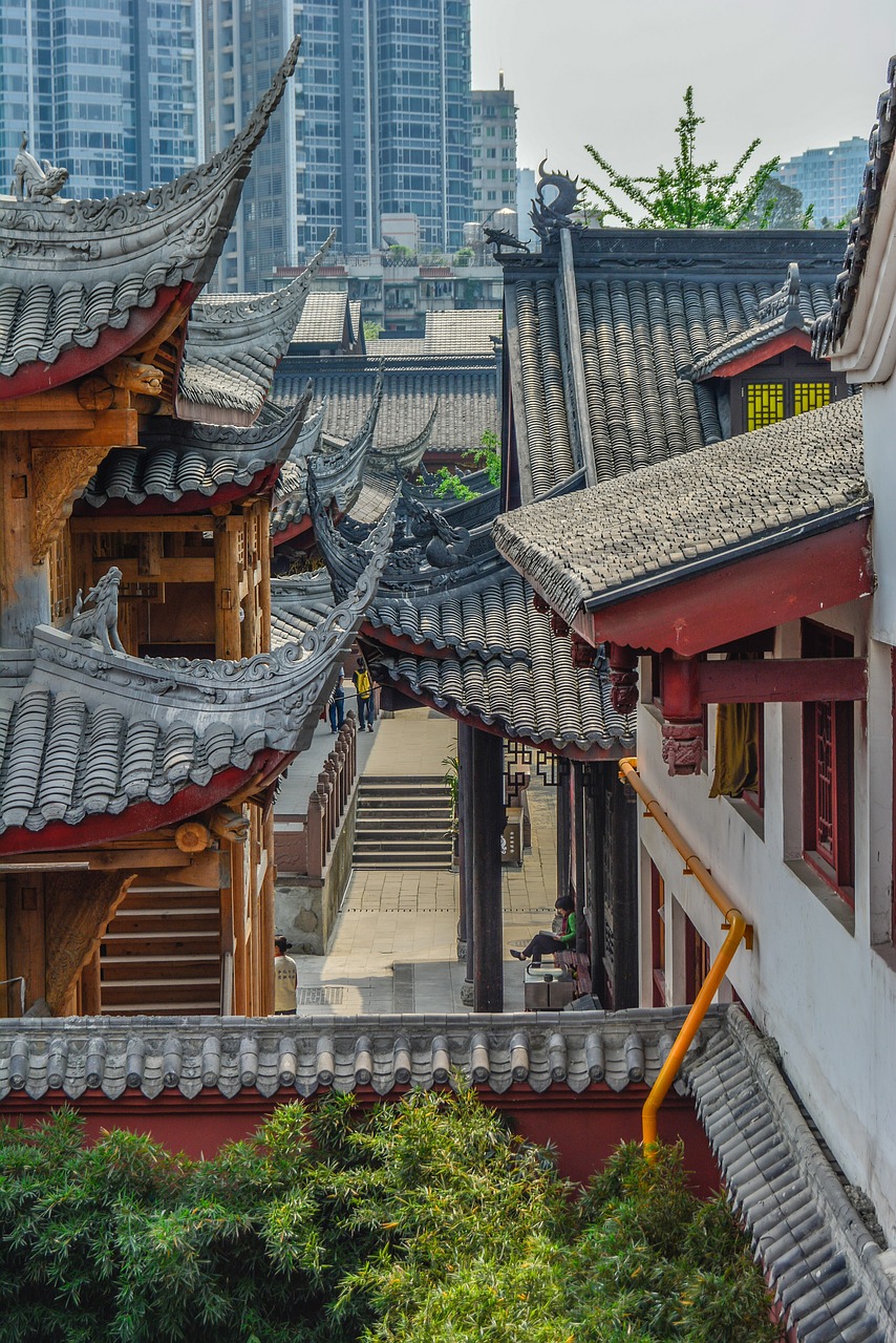 chengdu ancient architecture temple free photo