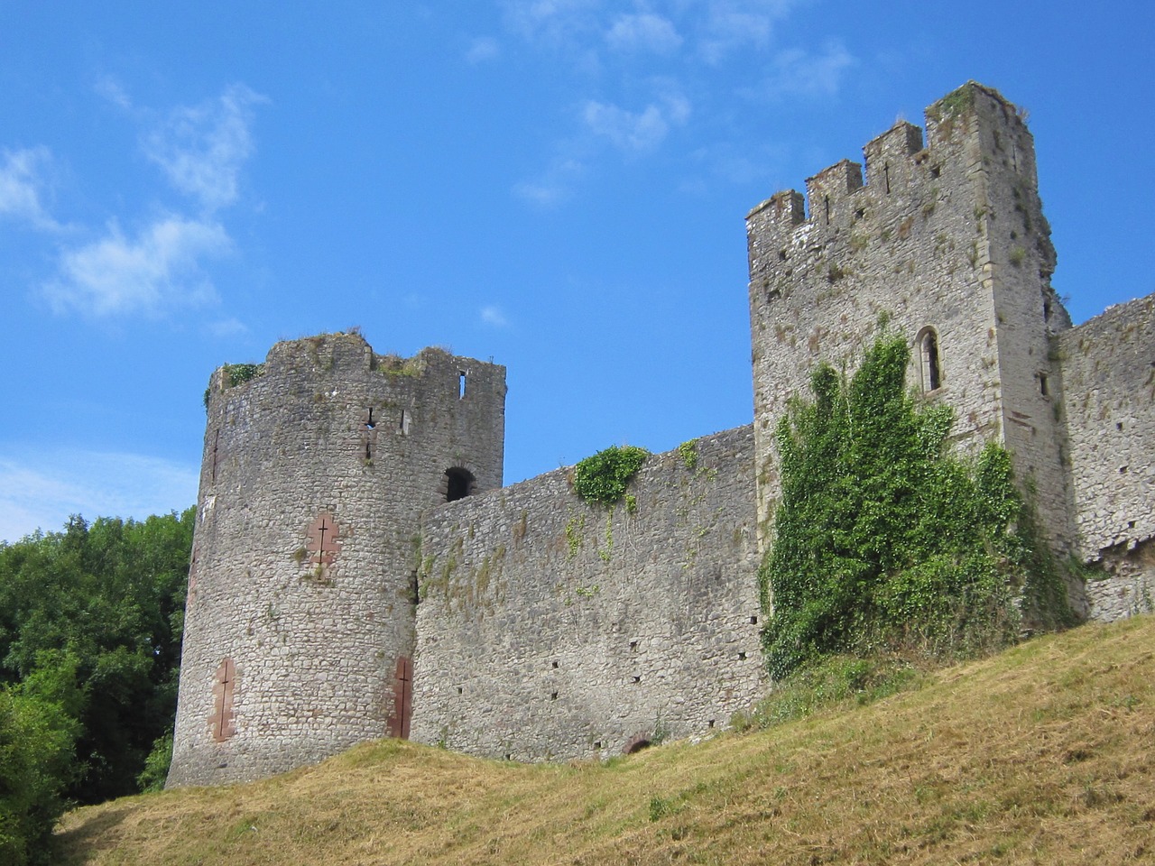 chepstow castle chepstow castle free photo