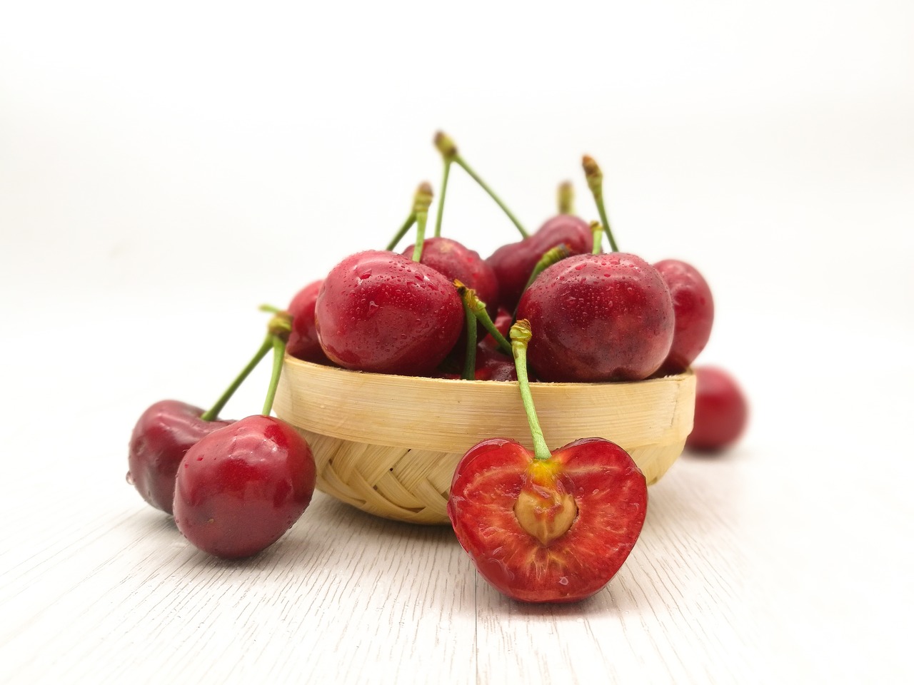 cherries cherry fruit free photo