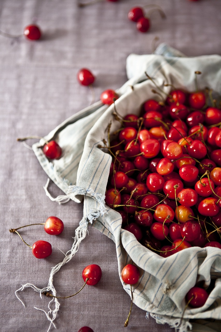 cherries fruits healthy free photo