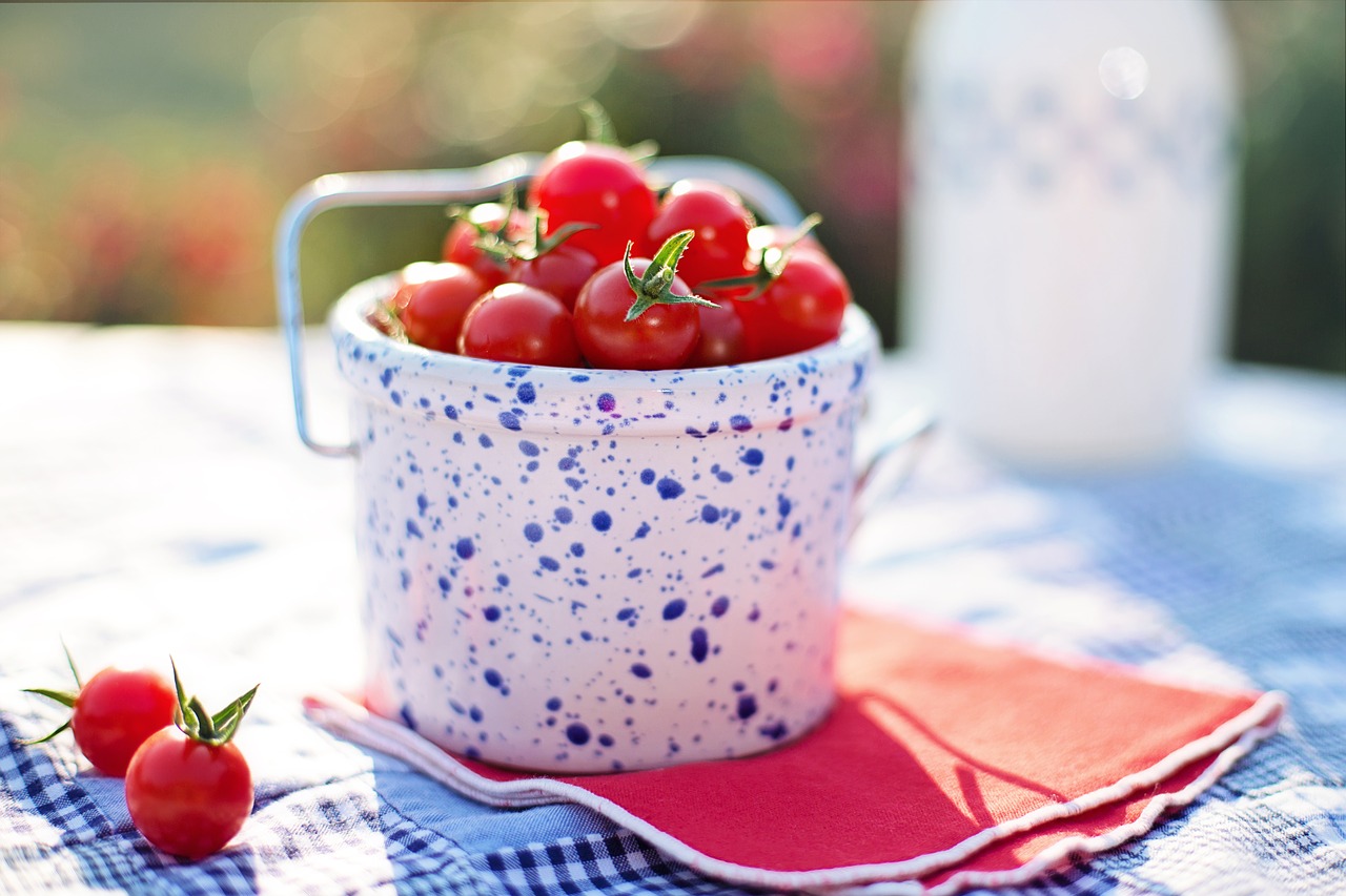 cherry tomatoes tomatoes ripe free photo