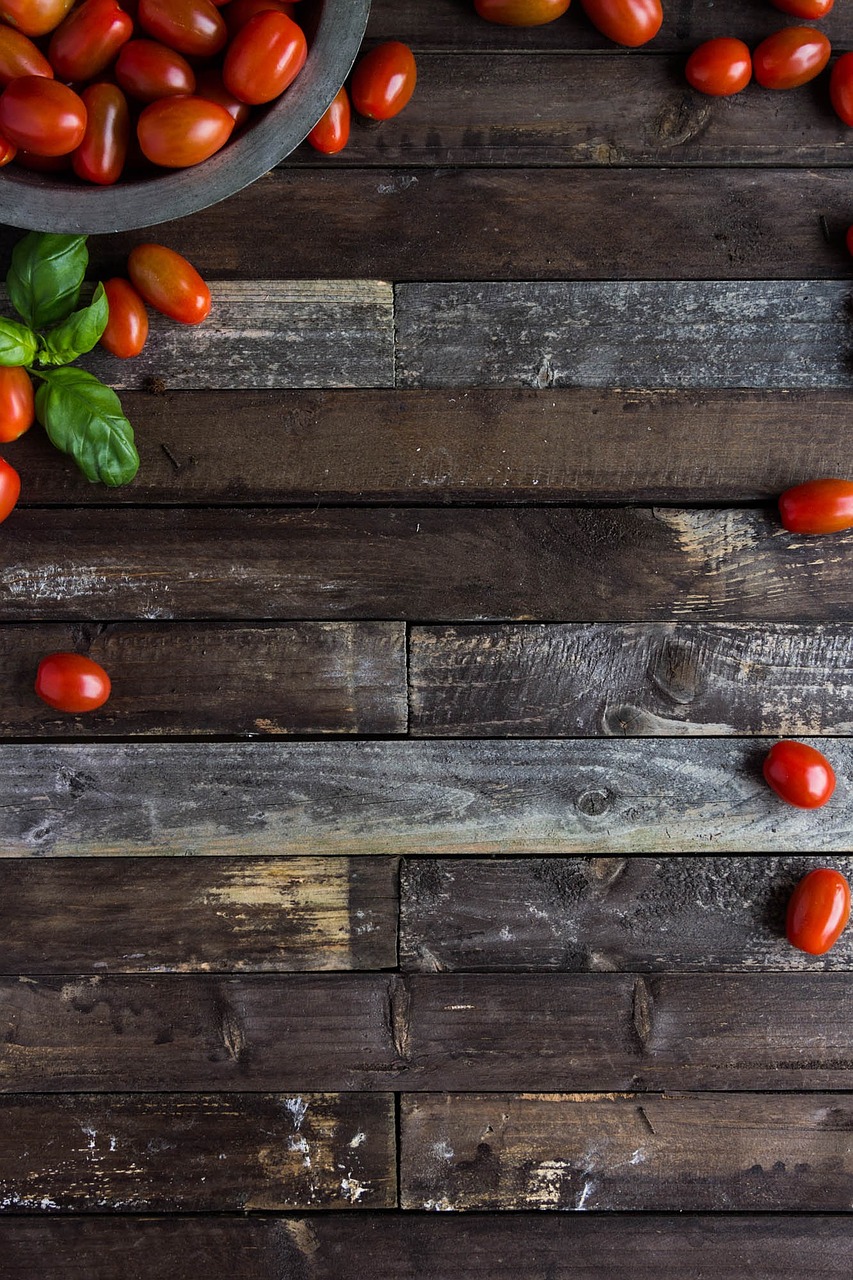 cherry tomatoes backgorund food free photo