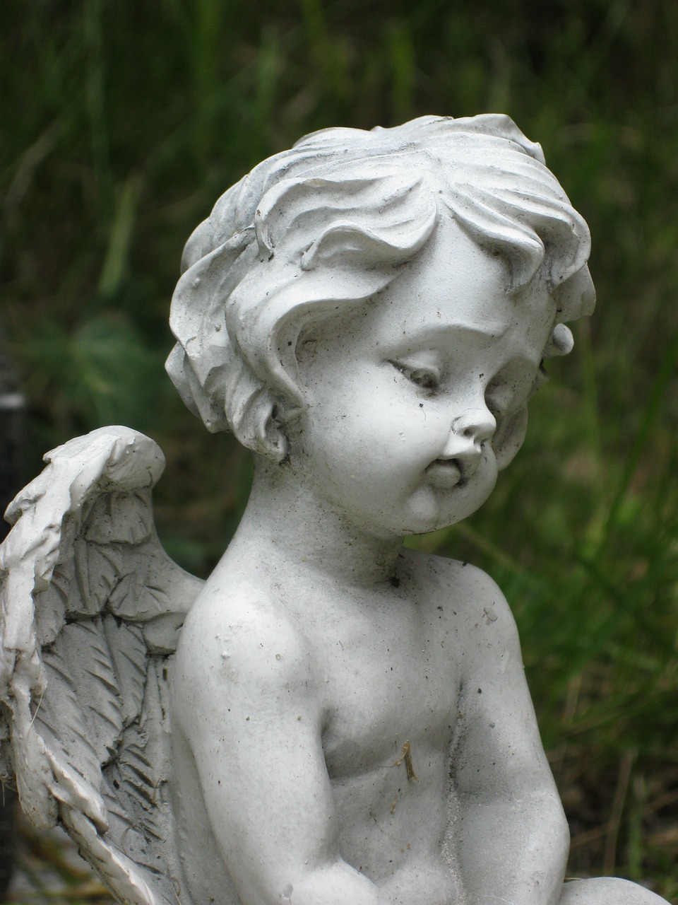 Cherub,cemetery,statue,mourning,angel - free image from needpix.com