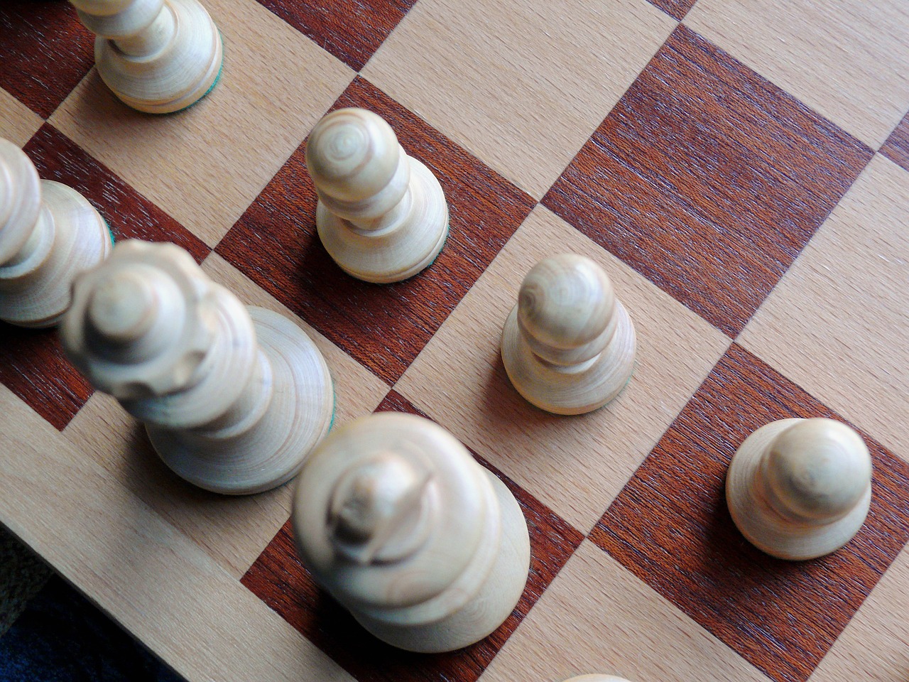 chess chess board chess pieces free photo