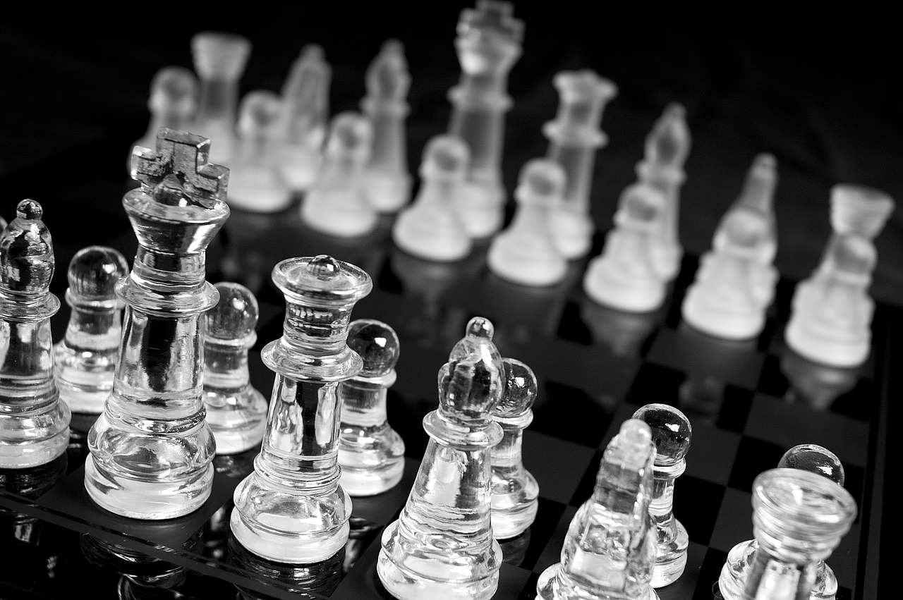 chess pawn queen free photo