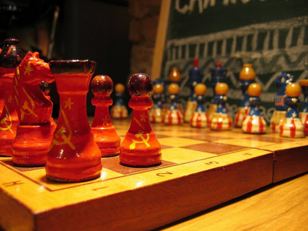 chess red macro free photo