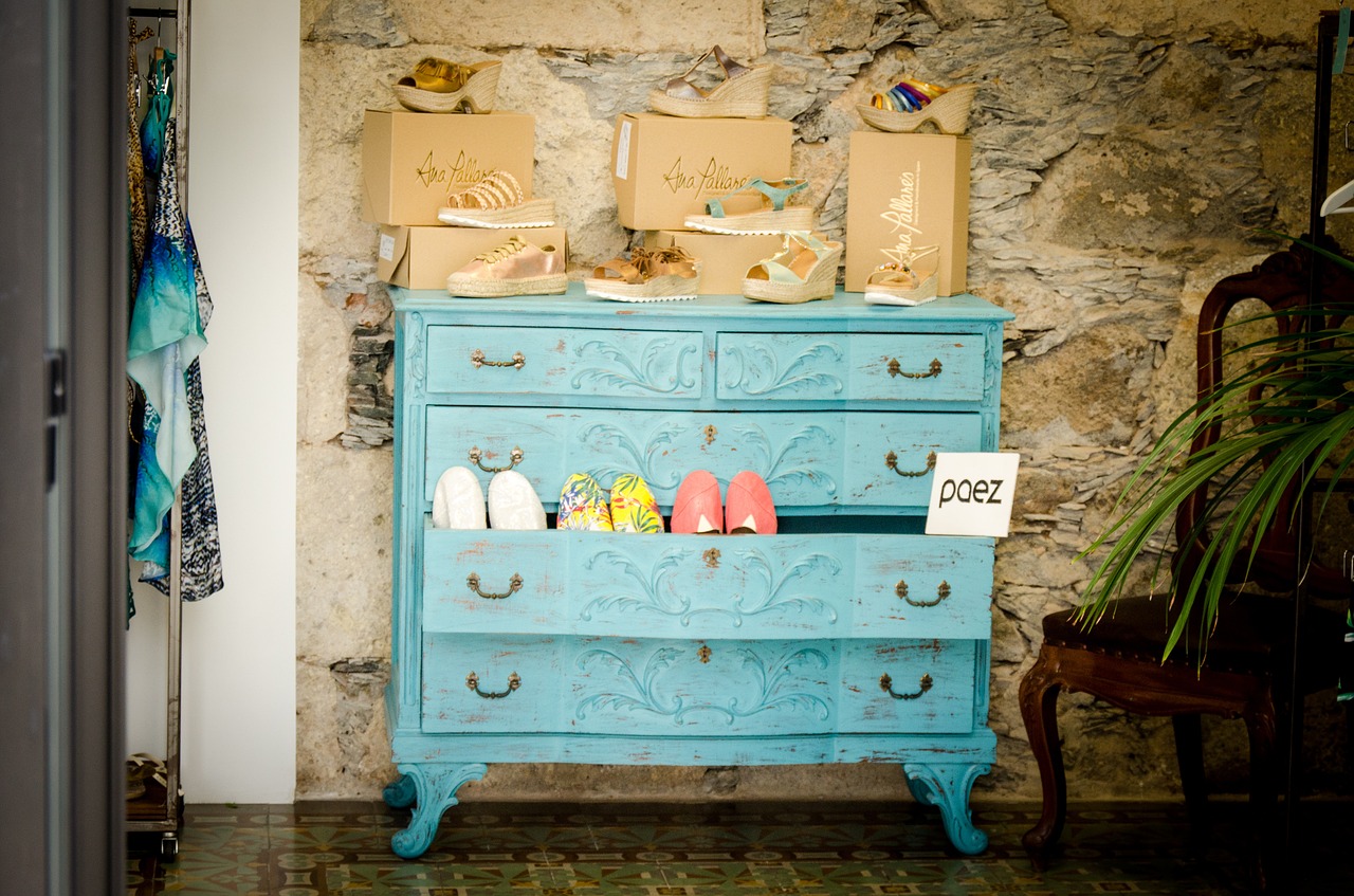 chest of drawers shoes shop free photo