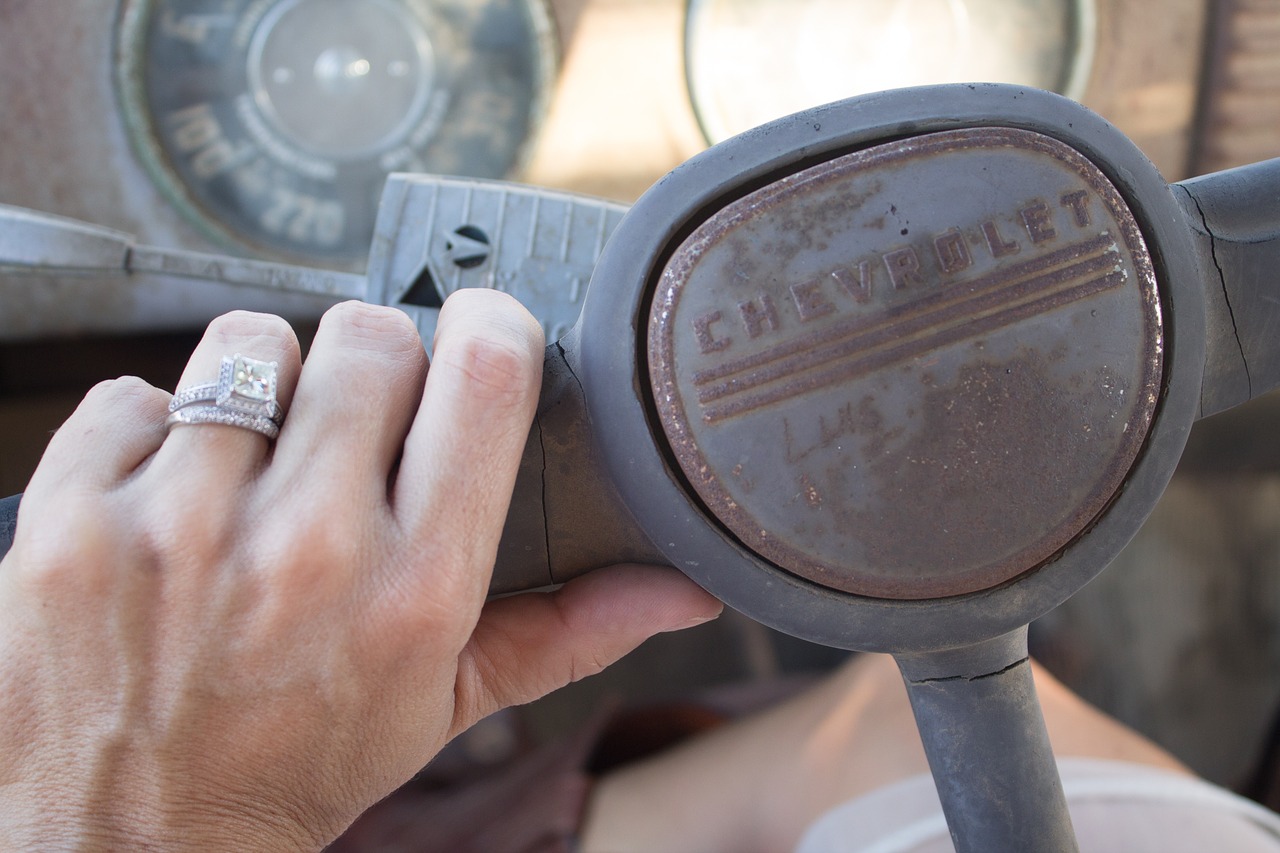 chevrolet dash old free photo