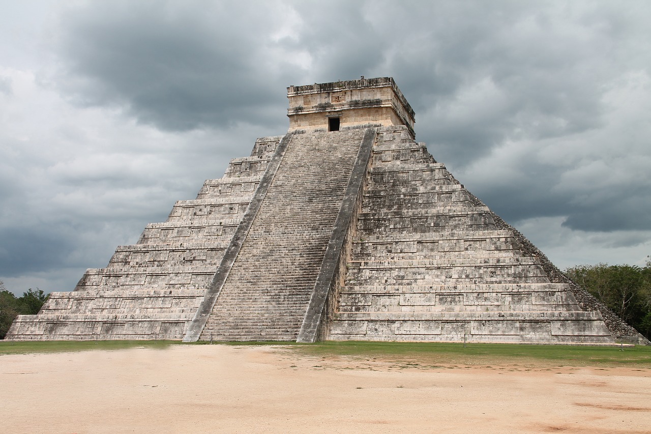 chichén-itza  mexico  pyramid free photo