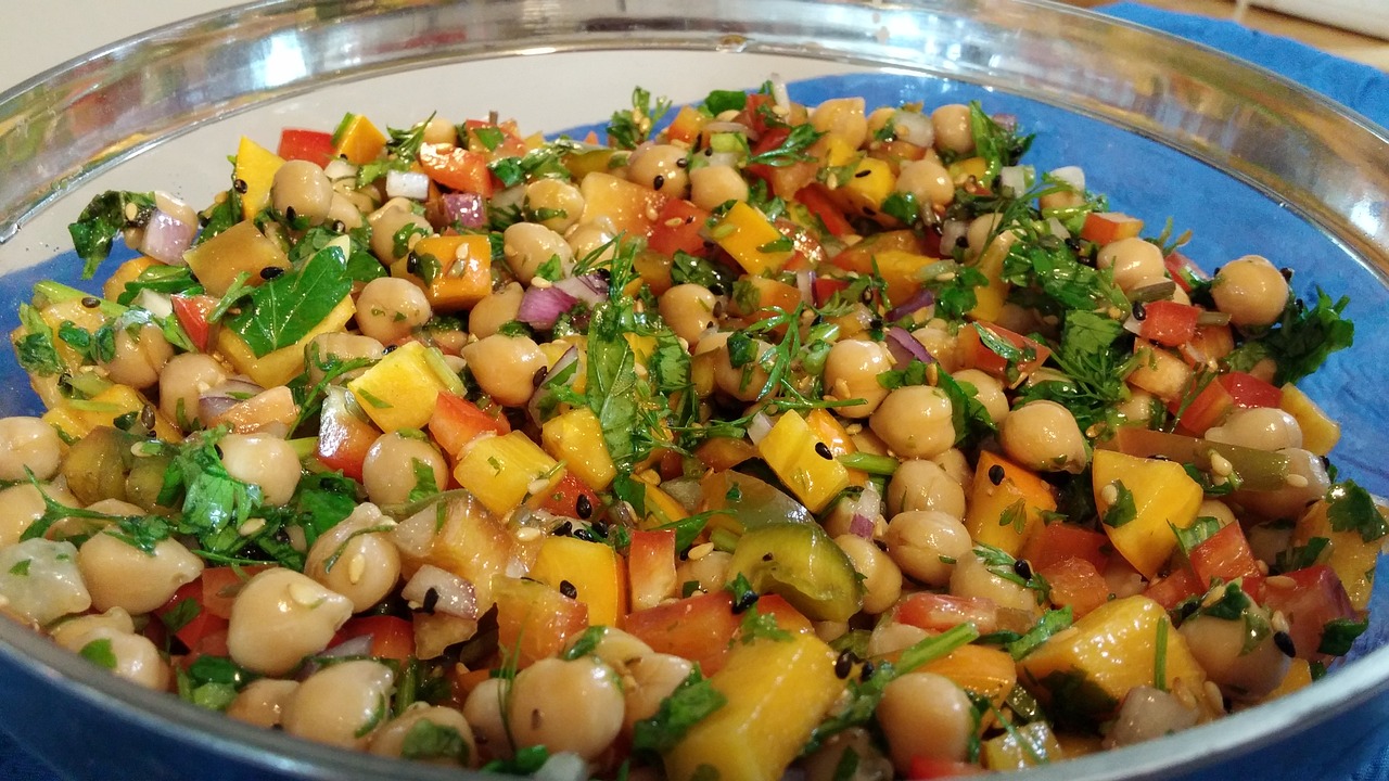 chick-pea salad cooking free photo