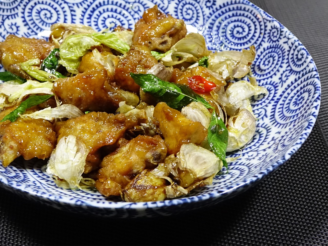 chicken stir-fried 风味鸡 free photo