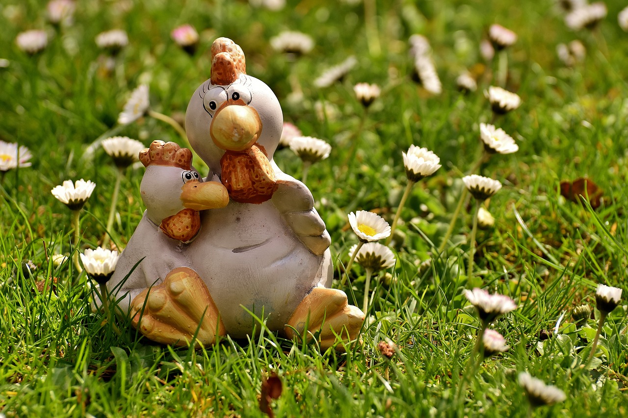 chickens figure ceramic free photo