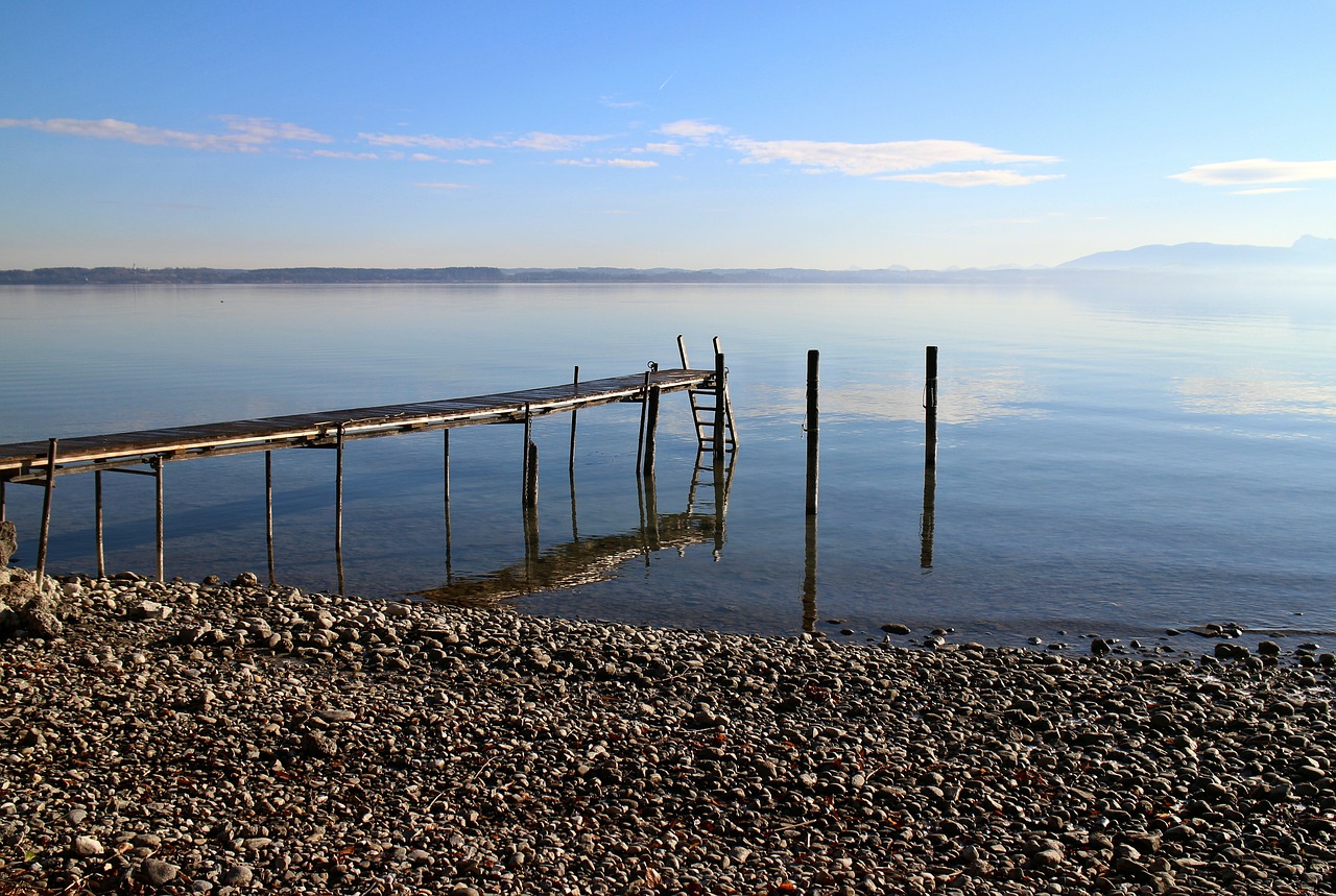 chiemsee web bank free photo