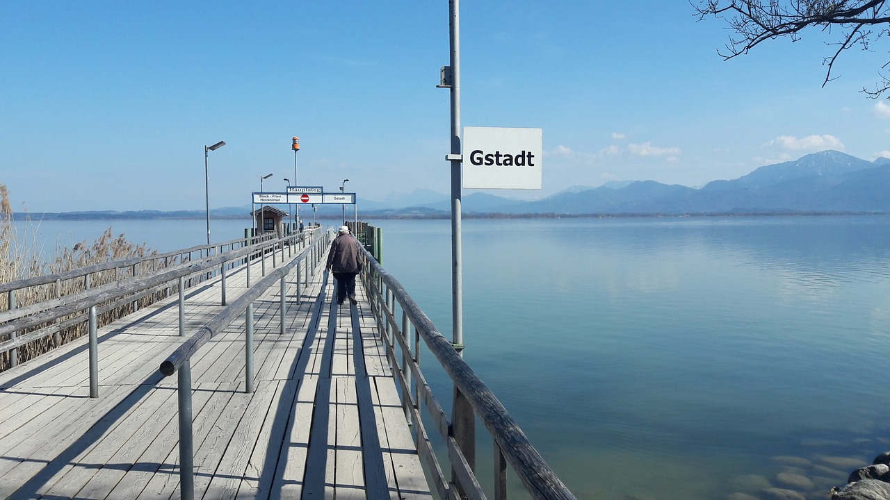 chiemsee gstaad jetty free photo