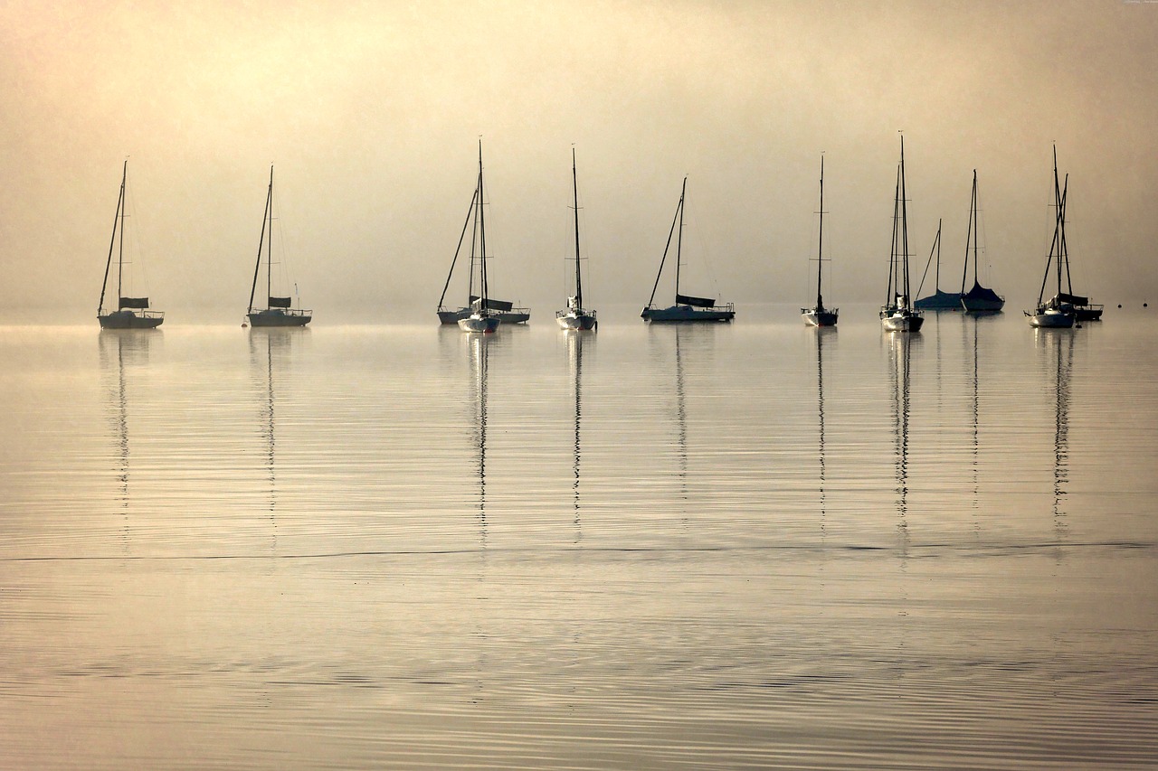 chiemsee boats fog free photo