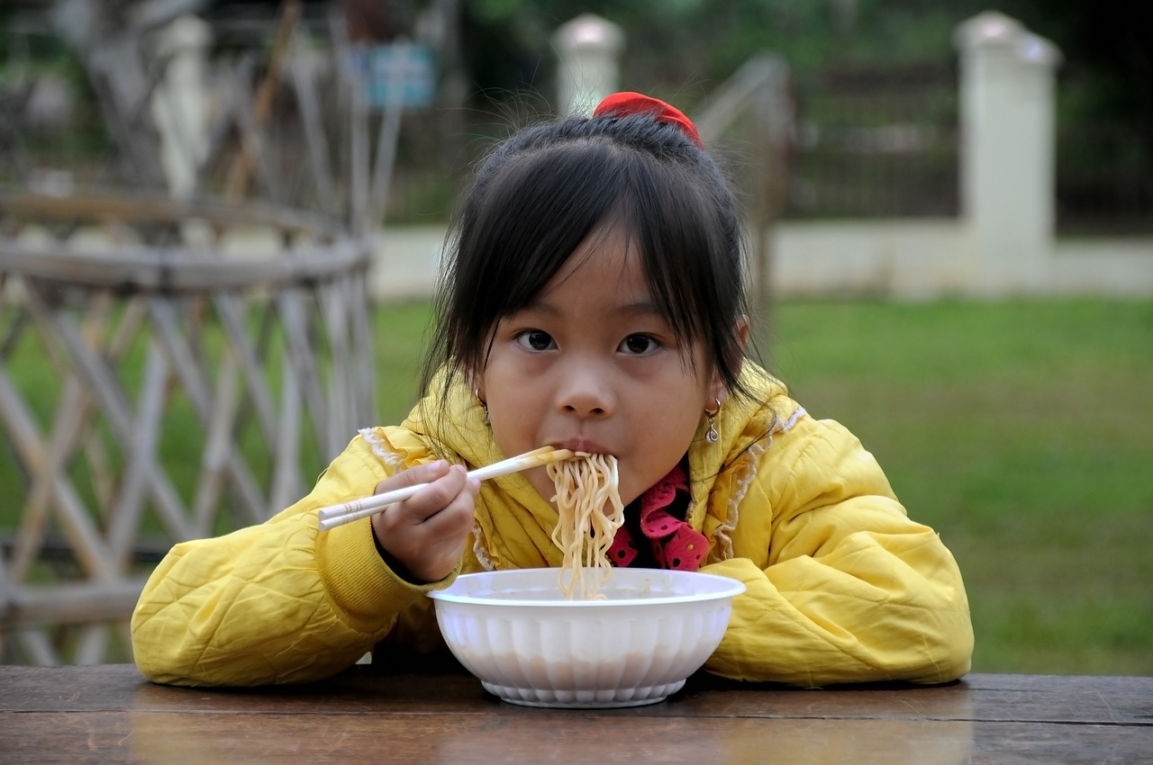 child noodle high land free photo