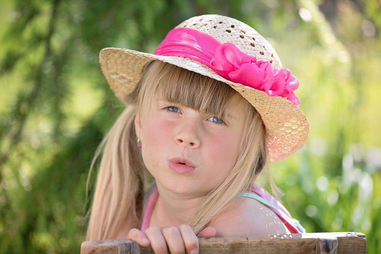 child girl hat free photo