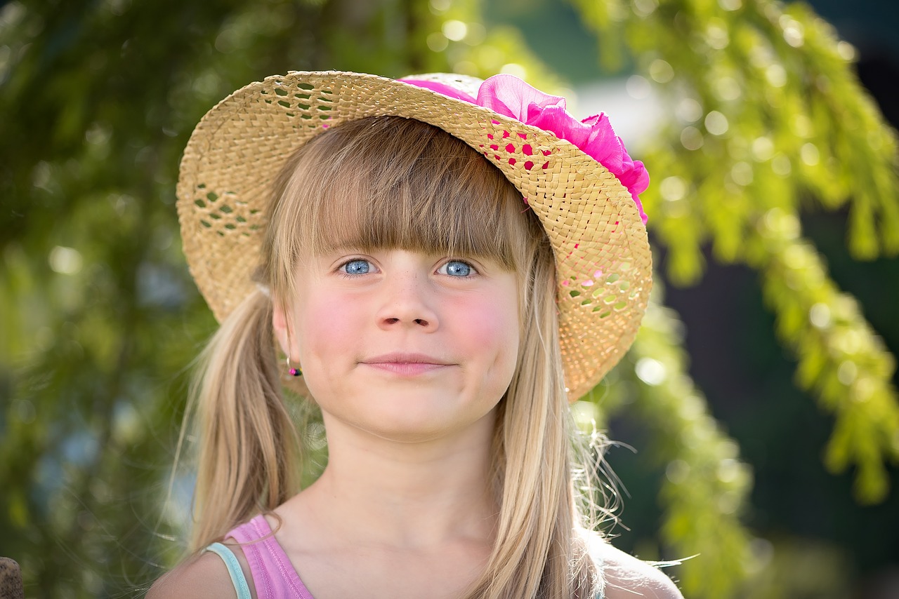 child girl hat free photo