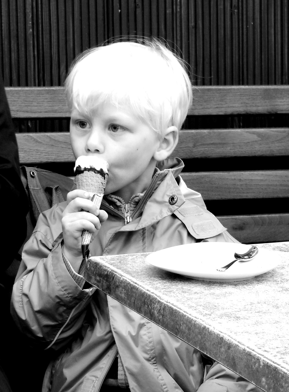 child hamburg summer free photo