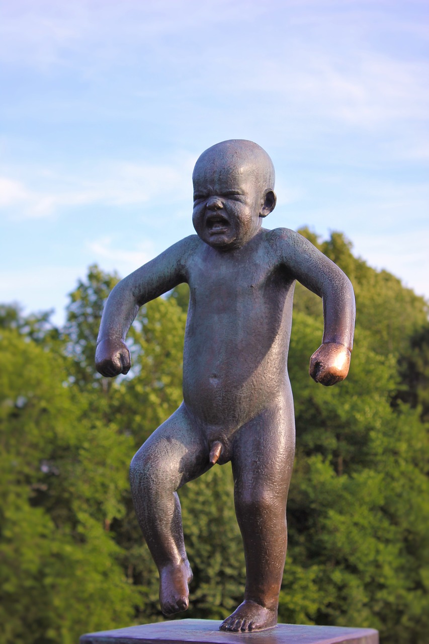 child sculpture statue free photo
